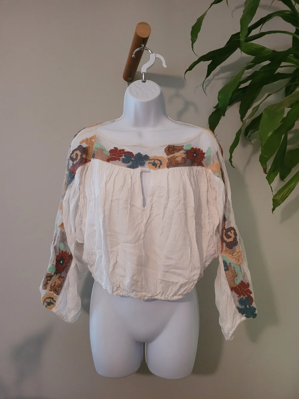 Free People White Cotton Embroidered Peasant Blouse